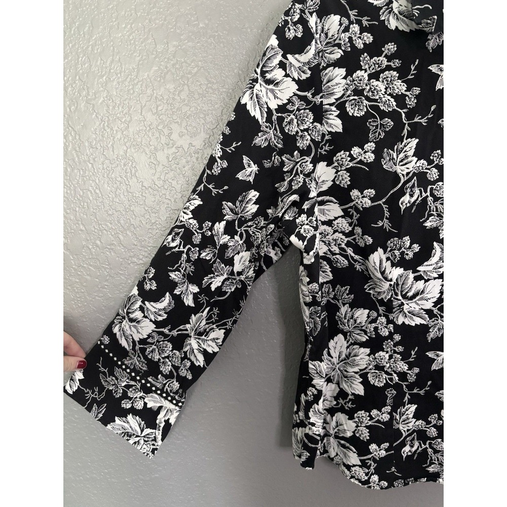 Foxcroft Wrinkle Free Fitted Shirt 16 Black White Floral Cotton Button Down - Picture 3 of 7
